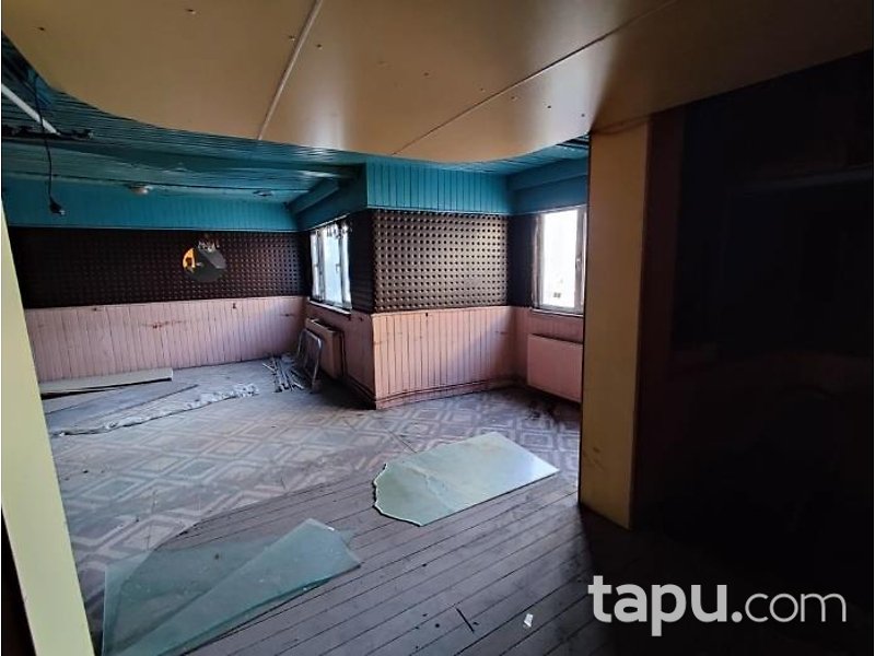 Giresun Şebinkarahisar Fatih Mahallesi'nde 138 m2 Dükkan