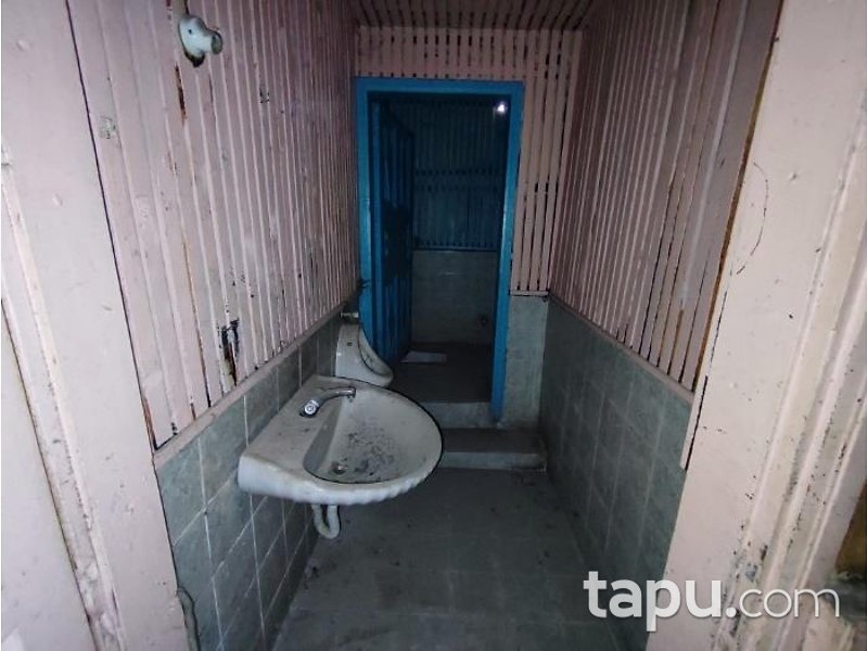 Giresun Şebinkarahisar Fatih Mahallesi'nde 138 m2 Dükkan