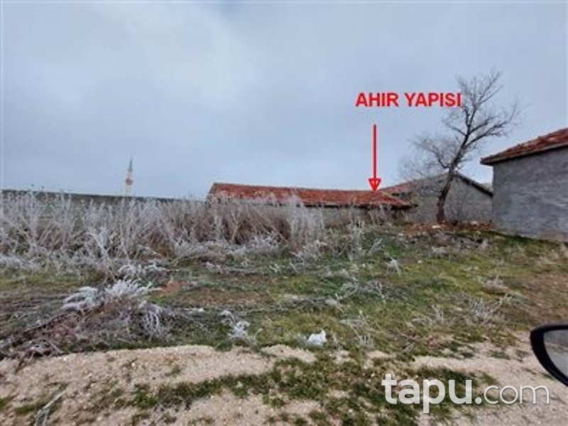 Haymana Çatak Mahallesi'nde Kerpiç Ev ve Arsası