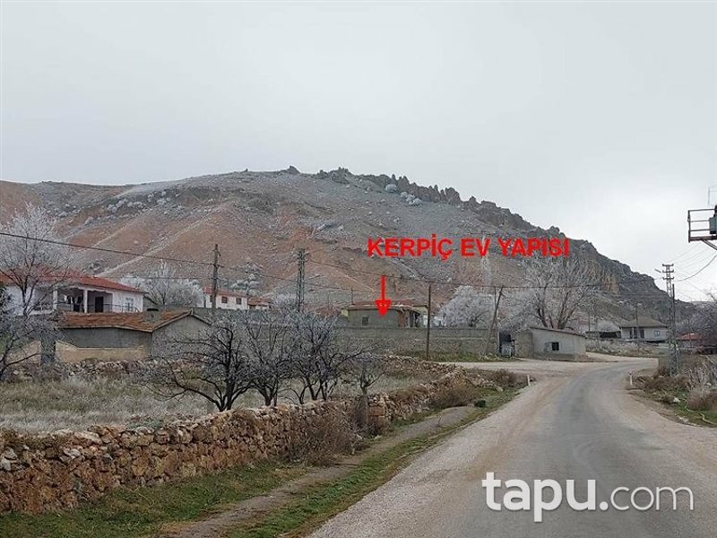 Haymana Çatak Mahallesi'nde Kerpiç Ev ve Arsası