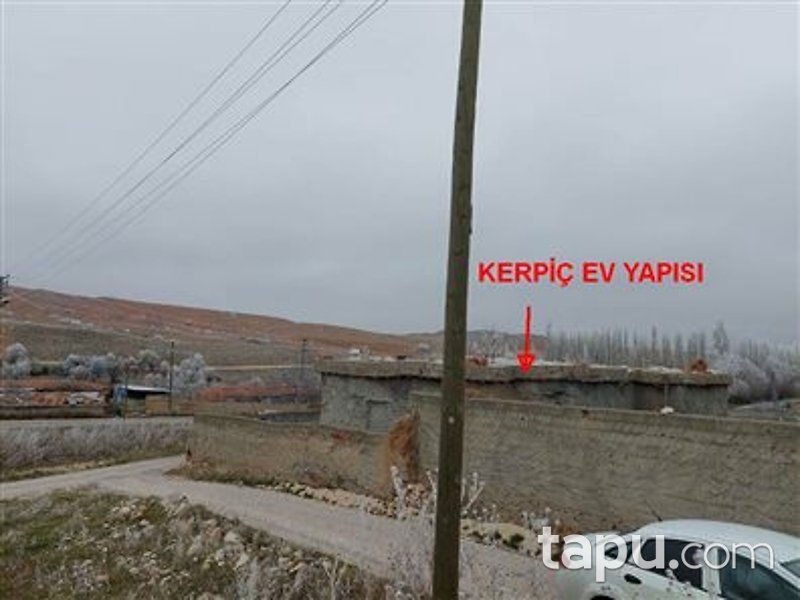 Haymana Çatak Mahallesi'nde Kerpiç Ev ve Arsası