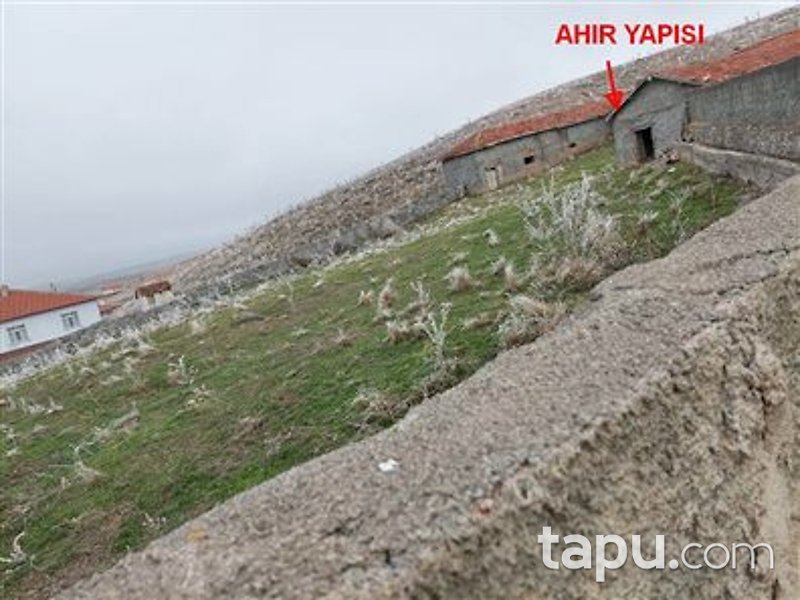 Haymana Çatak Mahallesi'nde Kerpiç Ev ve Arsası