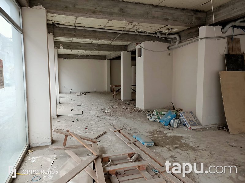 Tepebaşı Şirintepe Mahallesi'nde 302 m2 Depolu Dükkan
