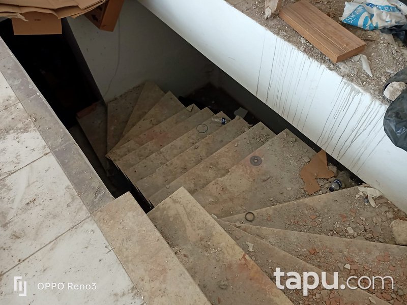Tepebaşı Şirintepe Mahallesi'nde 302 m2 Depolu Dükkan