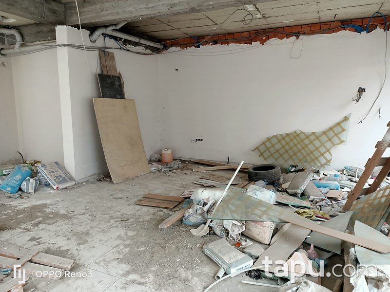 Tepebaşı Şirintepe Mahallesi'nde 302 m2 Depolu Dükkan