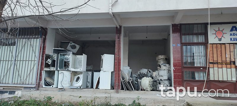 Kocaeli Gölcük Kavaklı Mahallesi'nde 36 m2 Dükkan