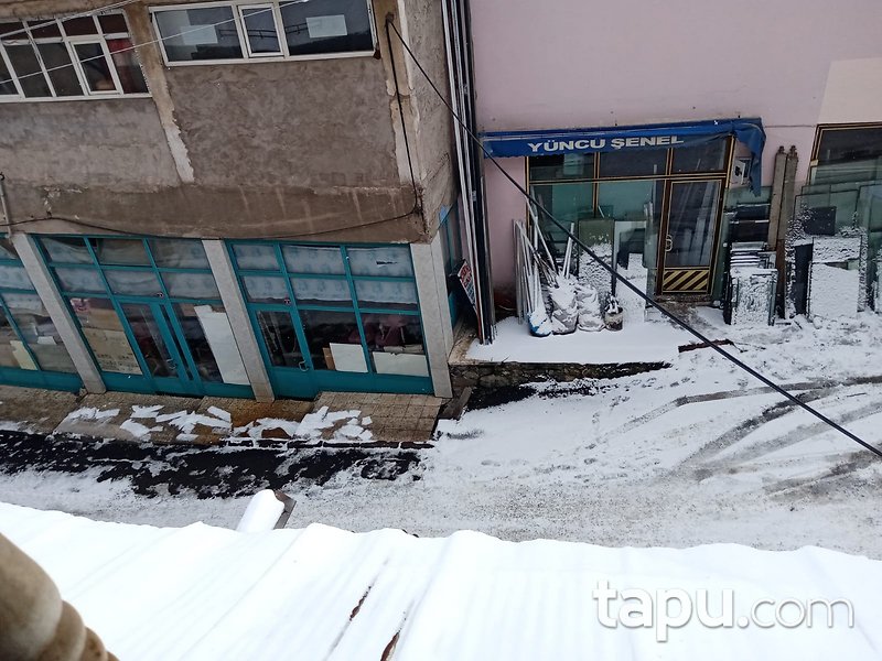 Giresun Şebinkarahisar Fatih Mahallesi'nde 138 m2 Dükkan