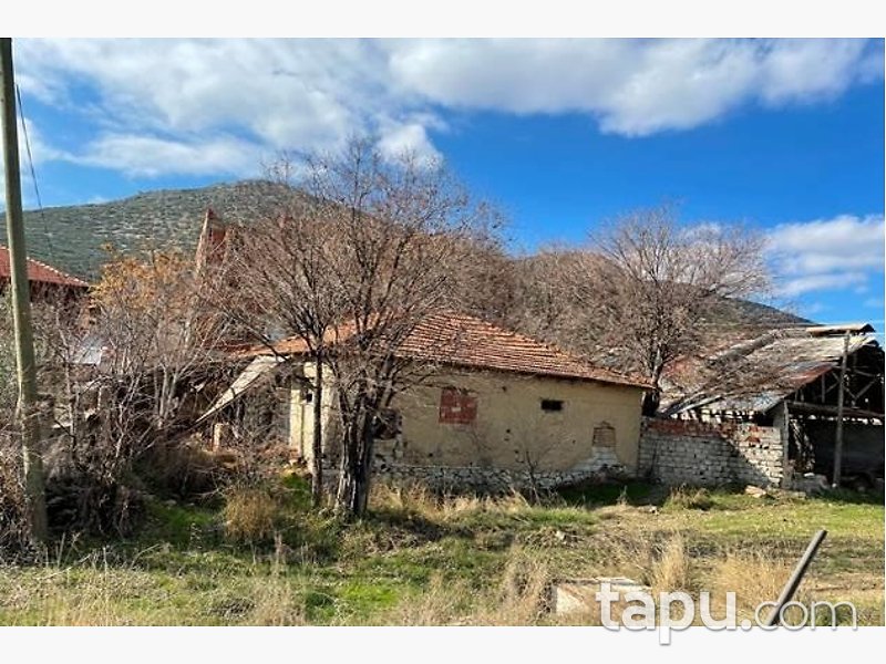 Burdur Çeltikçi Cami Mahallesi'nde Hisseli 4 Katlı Bina