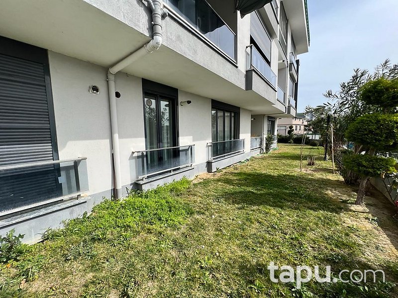 Büyükçekmece Mimaroba Ece Konakları Sitesi'nde 2+1 Daire