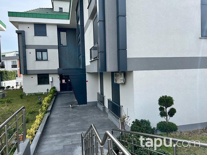 Büyükçekmece Mimaroba Ece Konakları Sitesi'nde 2+1 Daire