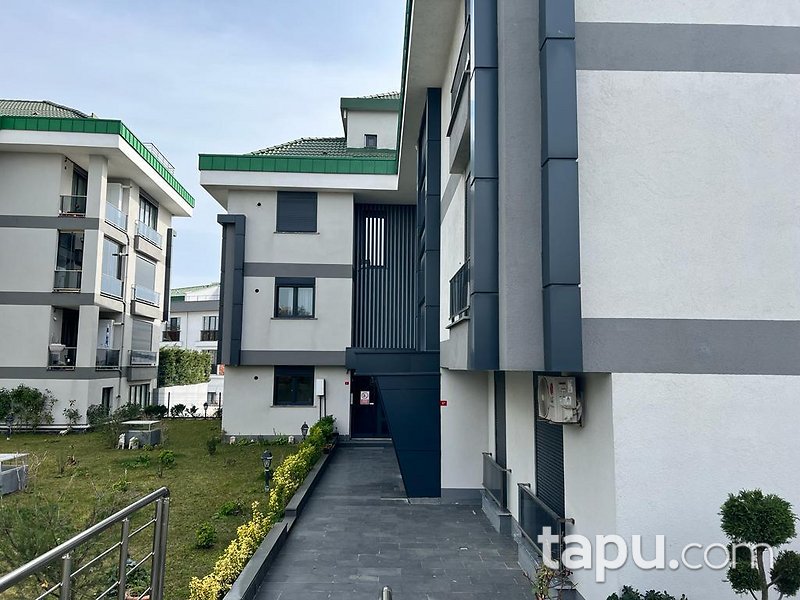 Büyükçekmece Mimaroba Ece Konakları Sitesi'nde 2+1 Daire