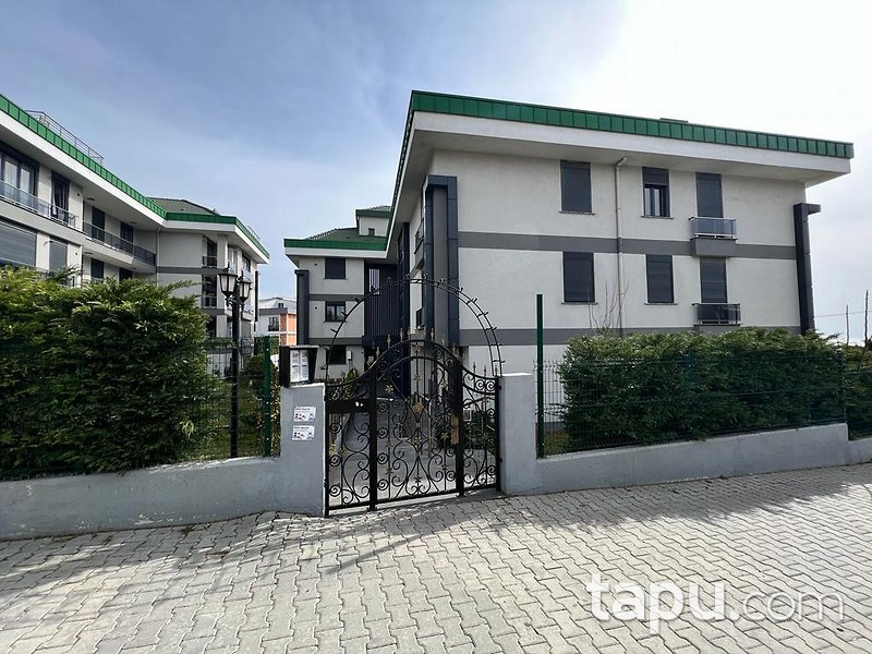 Büyükçekmece Mimaroba Ece Konakları Sitesi'nde 2+1 Daire