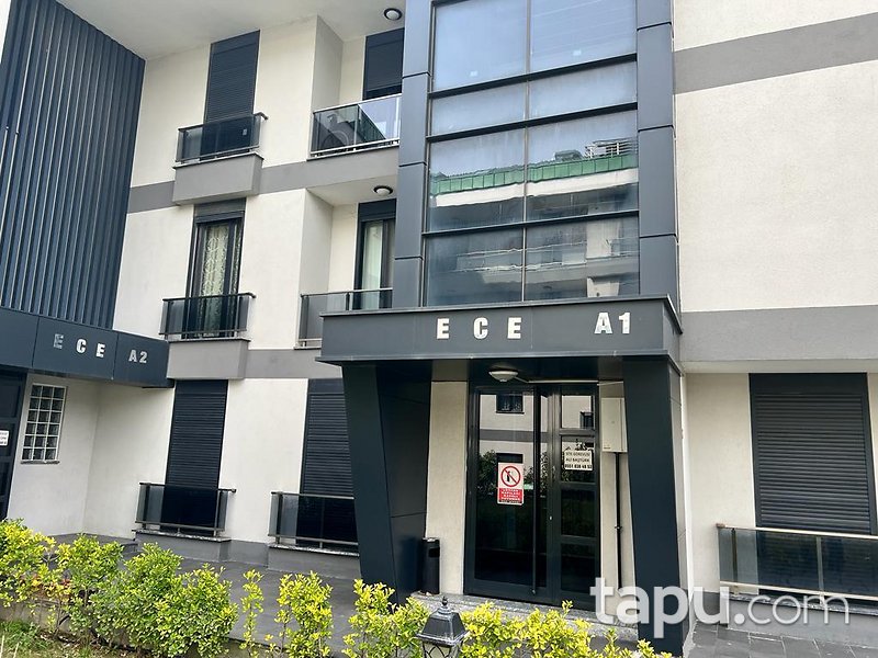 Büyükçekmece Mimaroba Ece Konakları Sitesi'nde 2+1 Daire