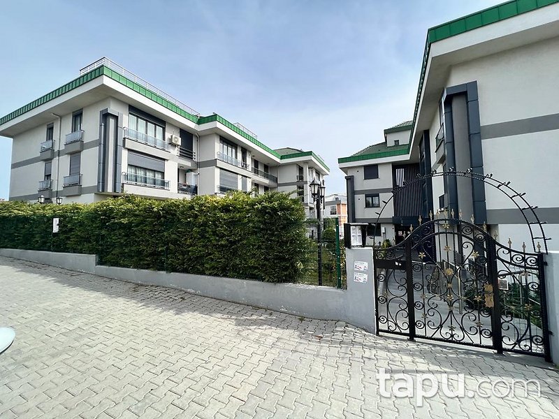 Büyükçekmece Mimaroba Ece Konakları Sitesi'nde 2+1 Daire