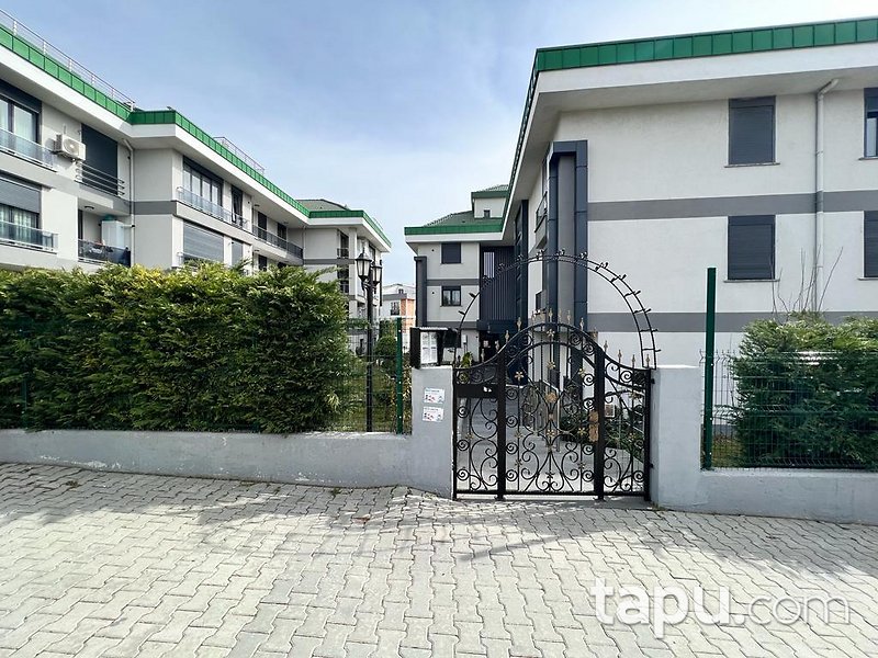 Büyükçekmece Mimaroba Ece Konakları Sitesi'nde 2+1 Daire