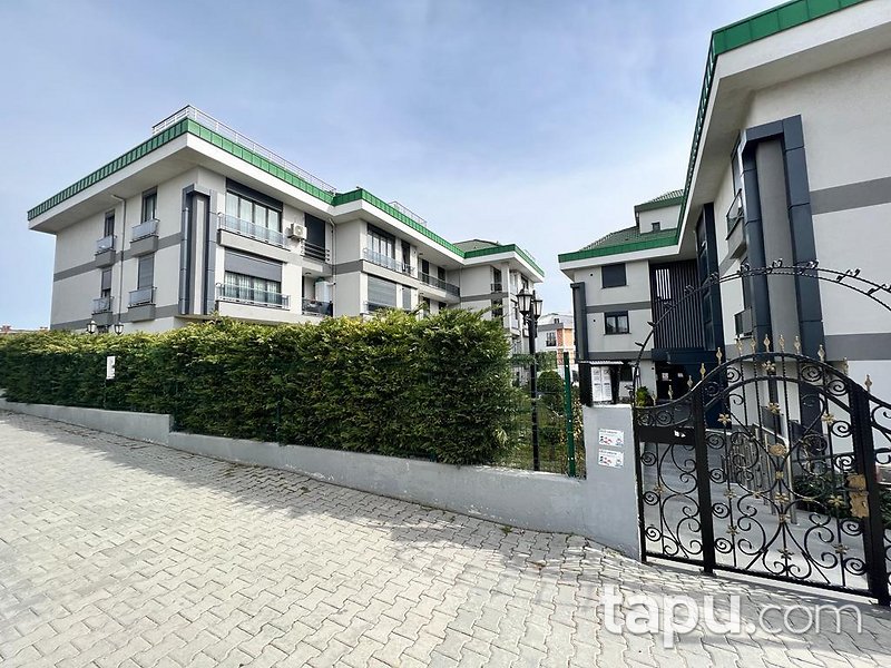 Büyükçekmece Mimaroba Ece Konakları Sitesi'nde 2+1 Daire