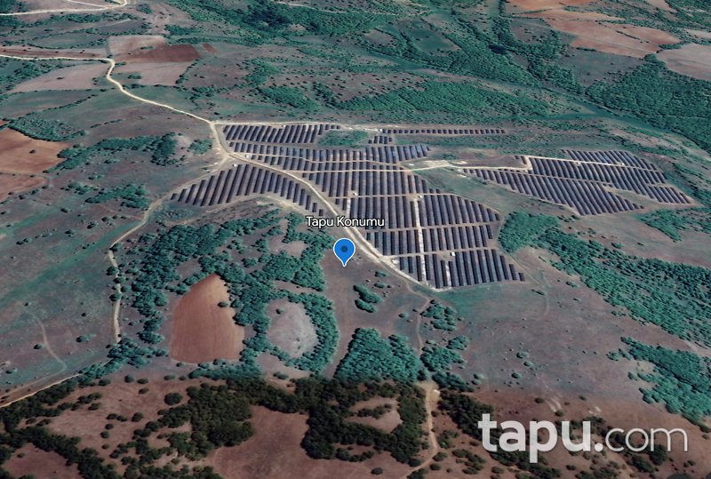 Bilecik Bozüyük'de GES Üretim Merkezi Sınırında 5000 m2 Tarla
