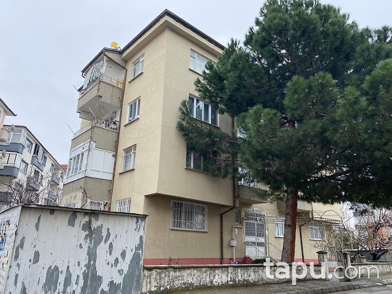 Tokat Turhal Cumhuriyet Mahallesi'nde 3+1 Daire