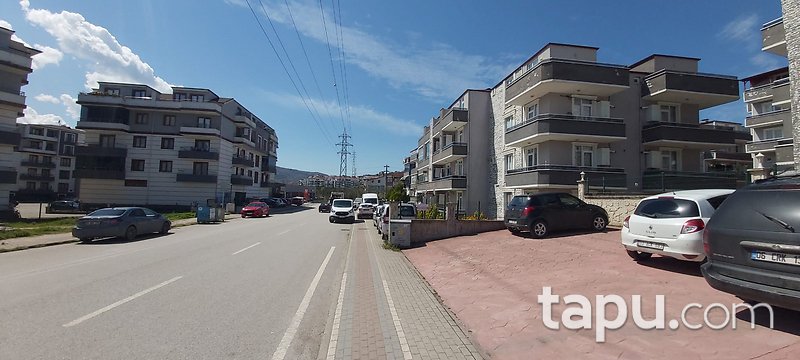 Gölcük Çiftlik Mahallesi Balaban Sitesi'nde 1+1 Daire