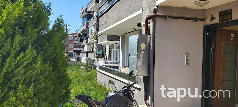 Gölcük Çiftlik Mahallesi Balaban Sitesi'nde 1+1 Daire