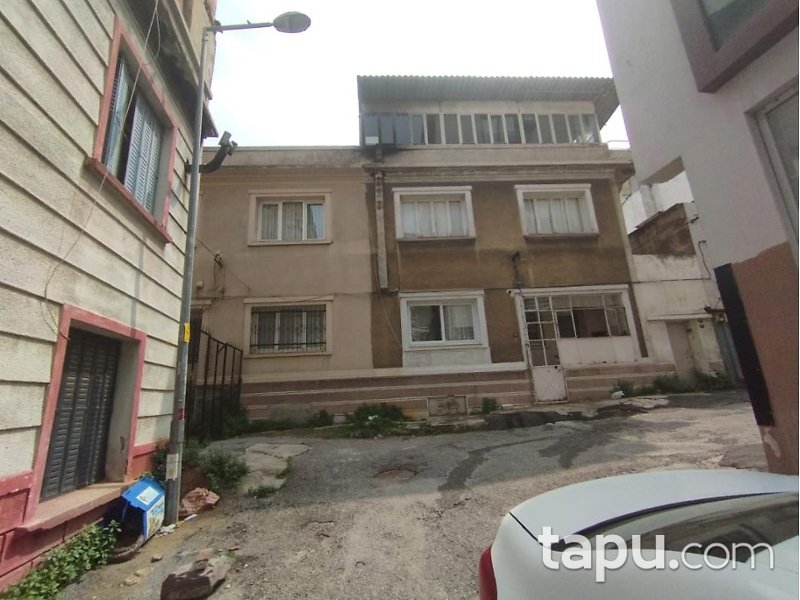 İzmir Konak Tınaztepe Mahallesinde Hisseli Arsa