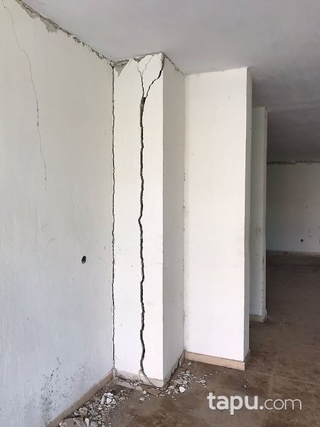 Osmaniye Merkez Alibeyli Mahallesi'nde 305 m2 Depolu Dükkan (1711)