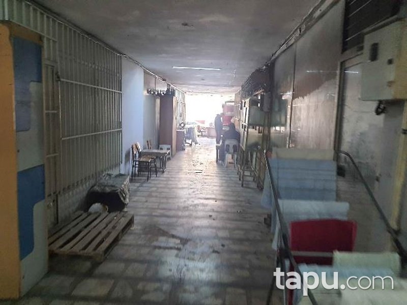 Mersin Tarsus Şehitmustafa'da 8 m2 Hisseli Natamam Dükkan