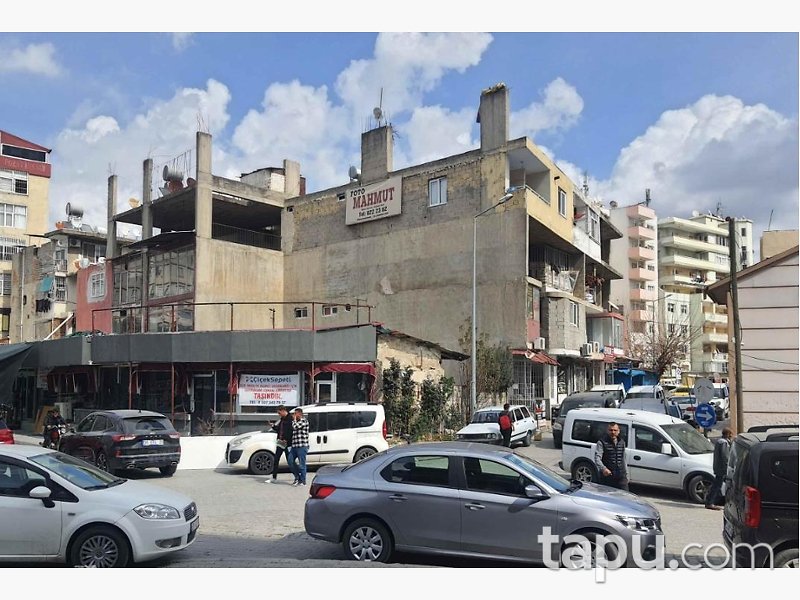 Mersin Tarsus Şehitmustafa'da 8 m2 Hisseli Natamam Dükkan