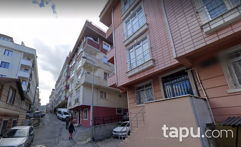 Maltepe Fındıklı Mahallesi'nde Merkezi Konumlu Daire