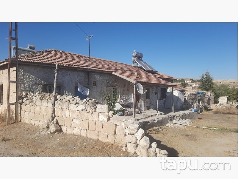 Yozgat Yenifakılı Fehimli Mahallesi'nde 512 m² Müstakil Ev ve Arsası