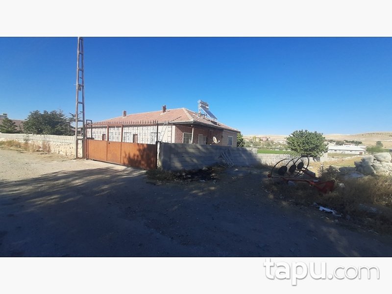 Yozgat Yenifakılı Fehimli Mahallesi'nde 512 m² Müstakil Ev ve Arsası