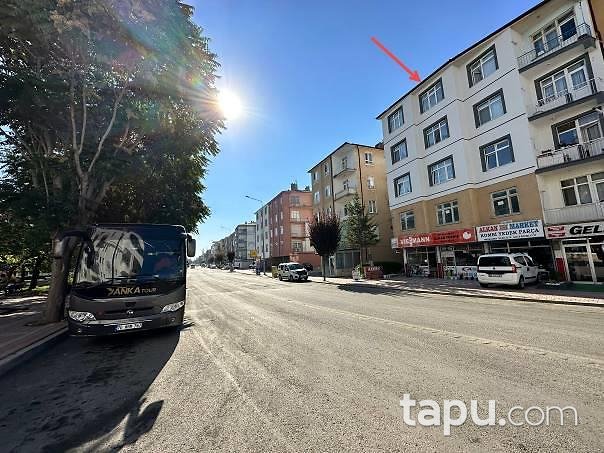 Karaman Merkez Hacıcelal Mahallesi'nde Hisseli 110 m2 Daire