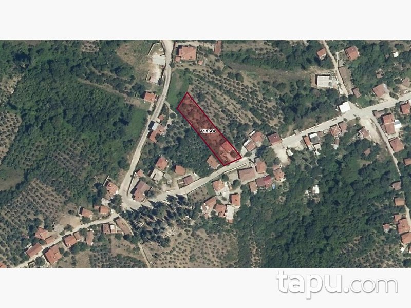 Gemlik Adliye Mahallesi'nde Hisseli Bina ve Arsası