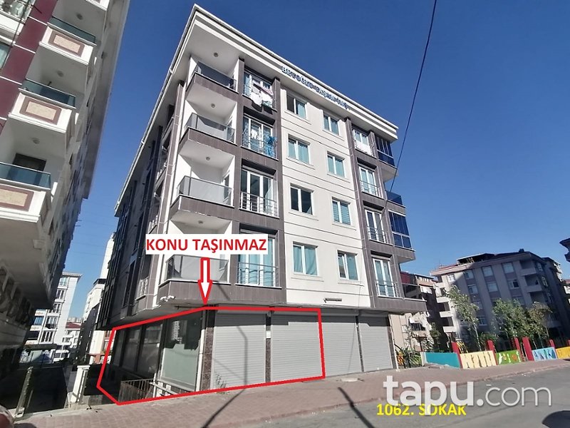 Esenyurt Akevler Mahallesi'nde 153 m2 Depolu Dükkan