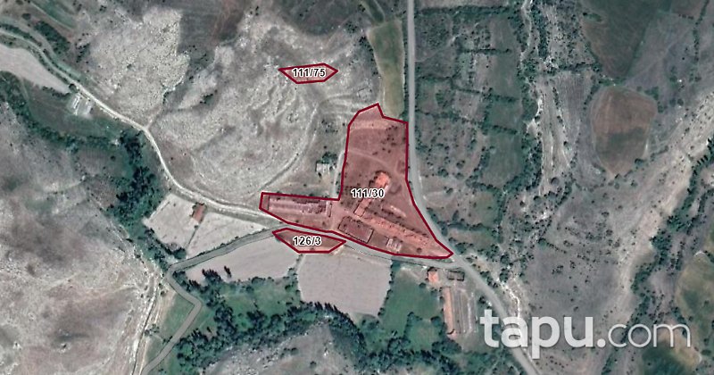 Güdül Kavaközü Mahallesi'nde 20 Dönüm Arazi ve Çiftlik 