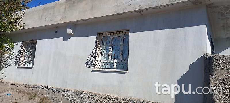 Diyarbakır Bismil Yukarısalat Köyü'nde 165 m2 Müstakil Ev Ve Arası