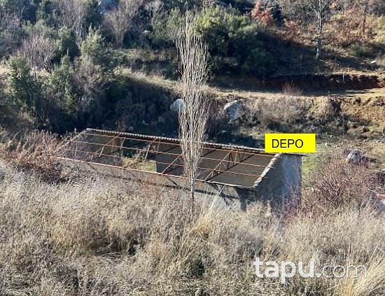 Isparta Eğirdir Göktaş Köyü'nde 2460 m2 Bahçe