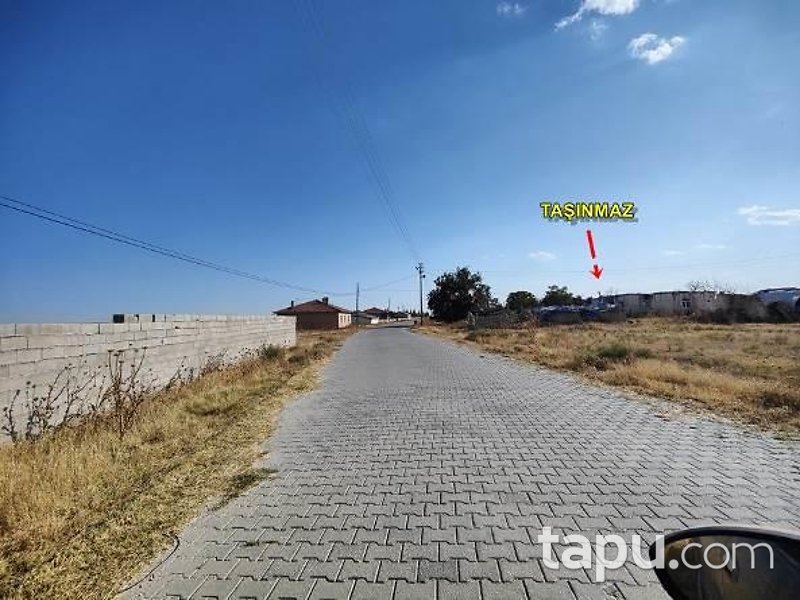 Cihanbeyli Karatepe'de Kerpiç Ev, Müştemilat ve Arsası