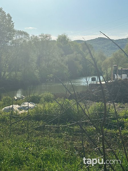 Şile İsaköy Mevkiinde Manzaralı 400 m² Tarla