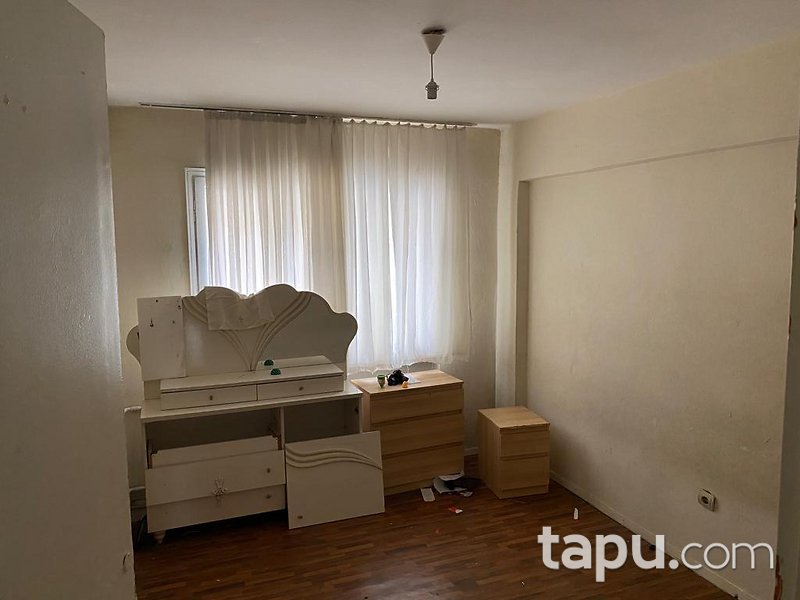 İzmir Konak Kültür Mahallesi'nde 3+1 Daire