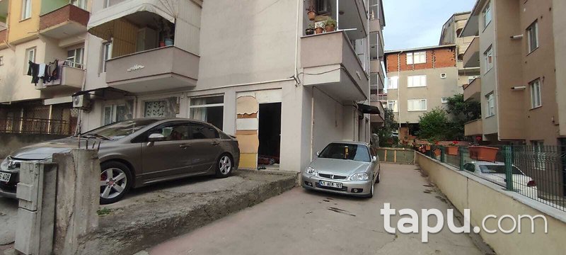 Derince Sırrıpaşa Mahallesi'nde 33 m2 İş Yeri