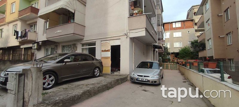 Derince Sırrıpaşa Mahallesi'nde 33 m2 İş Yeri