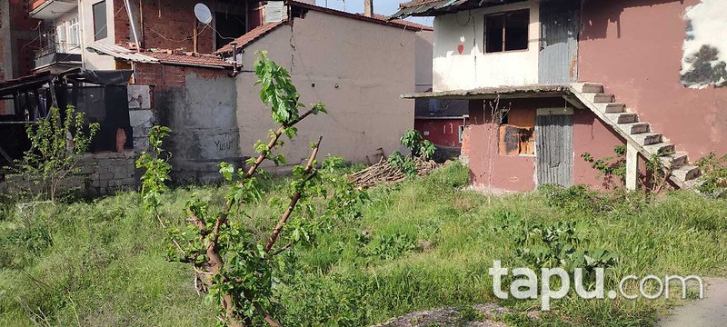Kartepe Çepni Mahallesi'nde Hisseli 75 m2 Bahçe