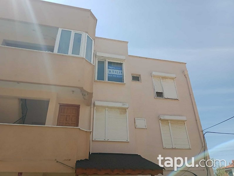 Edremit Şen Yapı Sitesi'nde 2+1 Daire ve Hisseli Ticari Yapı