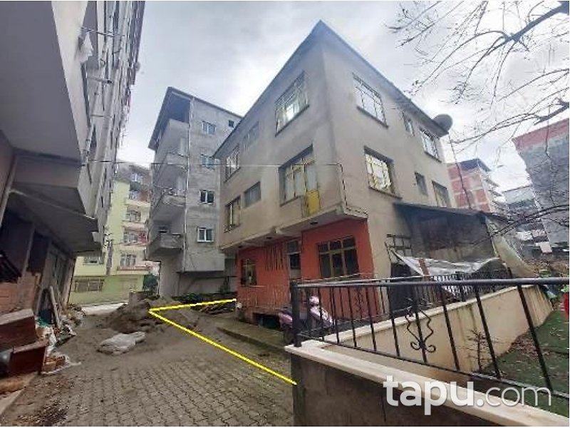 Rize Ardeşen Yavuz Selim Mahallesinde 262 m2 Bina