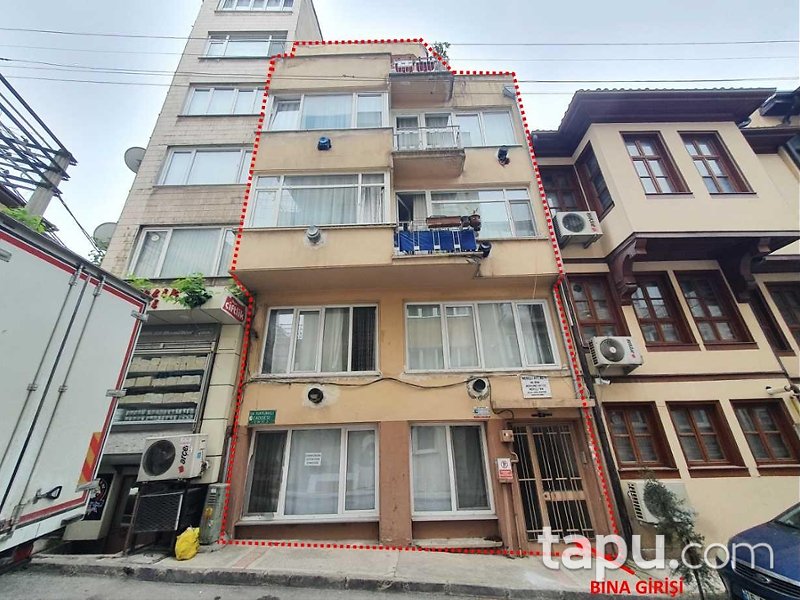 Bursa Yıldırım Karaağaç'ta 4 Katlı Bina (BS-01111)