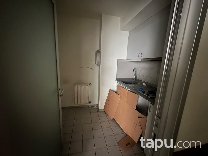 Kadıköy Göztepe'de Tabela Değeri Yüksek 193 m2 Dükkan