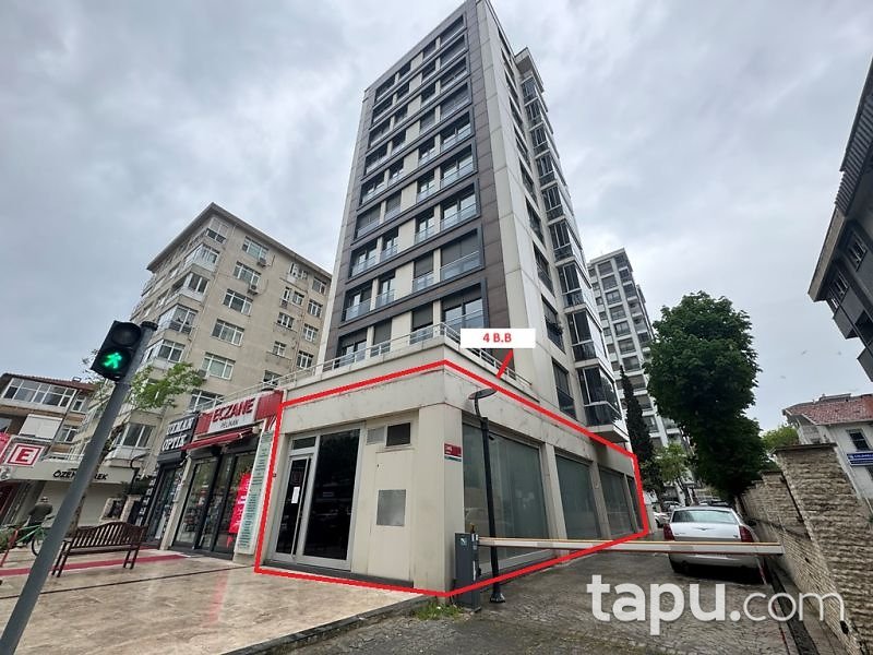 Kadıköy Göztepe'de Tabela Değeri Yüksek 193 m2 Dükkan