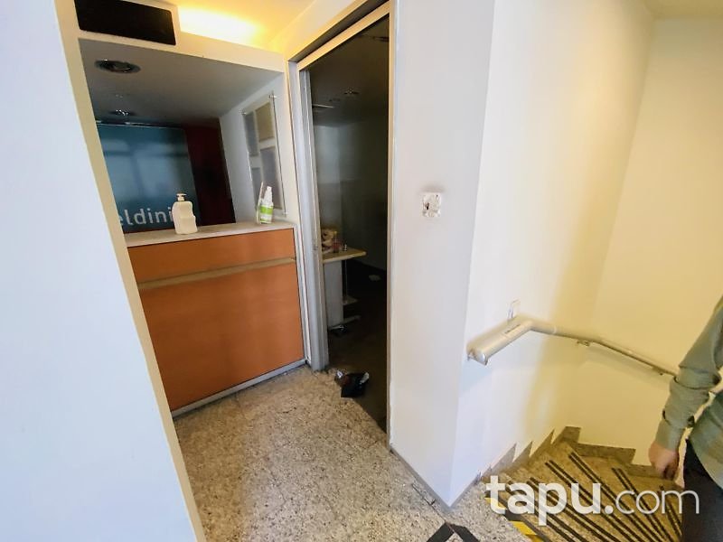 Şehitkamil Korutürk İşlek Cadde'de 580 m2 Ticari Bina