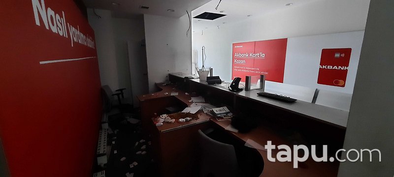 Kadıköy Göztepe'de Tabela Değeri Yüksek 193 m2 Dükkan